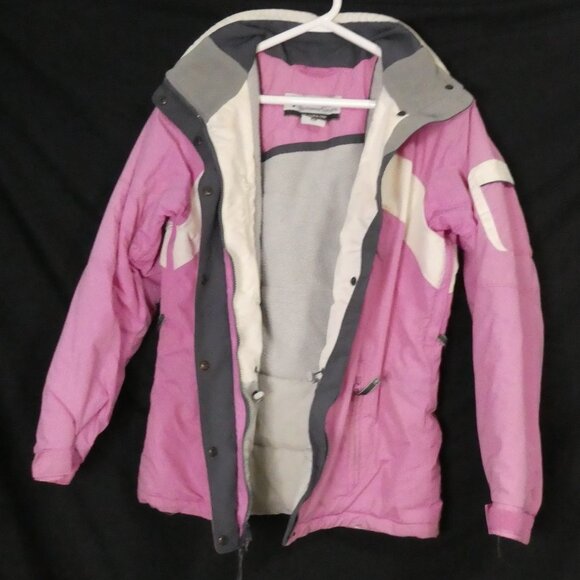 COLUMBIA SPORTSWEAR | women's medium | Vibrant Pink Winter Jacket | White Detail - Picture 2 of 16